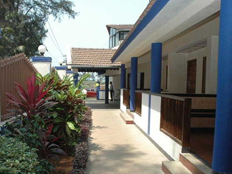 Shikara Beach Resort Cavelossim Exterior foto